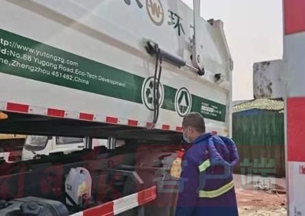 城市“美容師”：疫情不止，我們不散